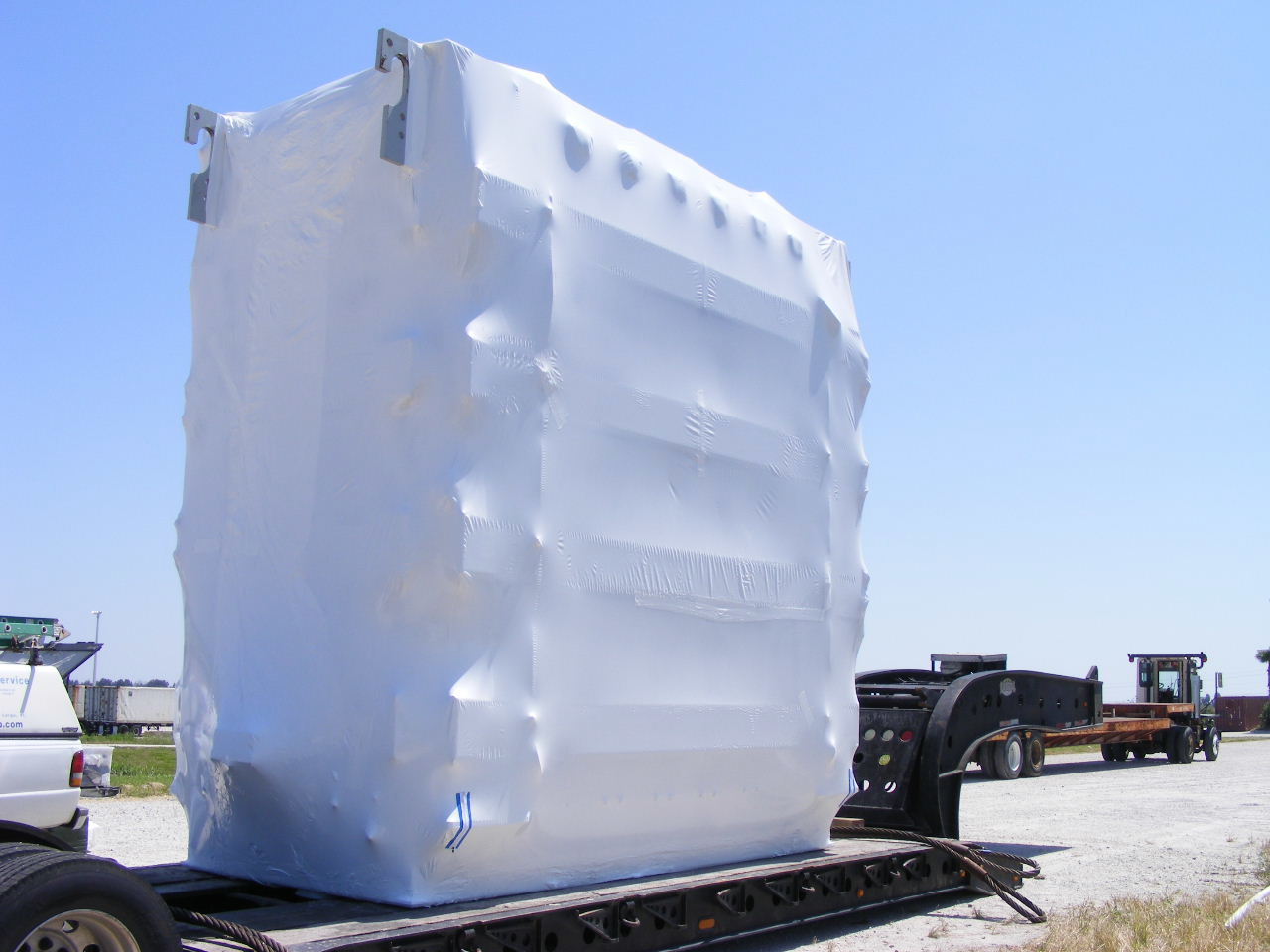 Equipment Transportation & Trucking